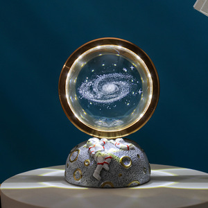 ファッション宇宙飛行士宇宙飛行士スタイルマルチパターンLED3Dクリスタルガラスボール常夜灯ナイトライトランプ寝室用樹脂ベース付き - Product Image 5