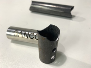 <span class=keywords><strong>Cnc</strong></span> רול הידראולי אלומיניום פינת חרוק וcrimping מכונה