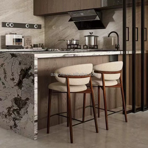 Chaise de tabouret de bar haut de luxe nordique avec table de billard et chaise en fer rustique à dos moderne pour cuisine pour hôtels-de Guangzhou