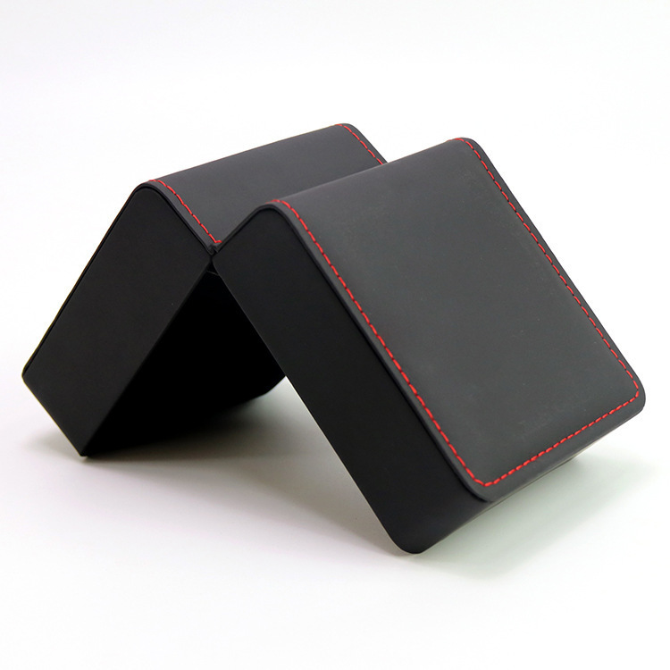 Matte black/red