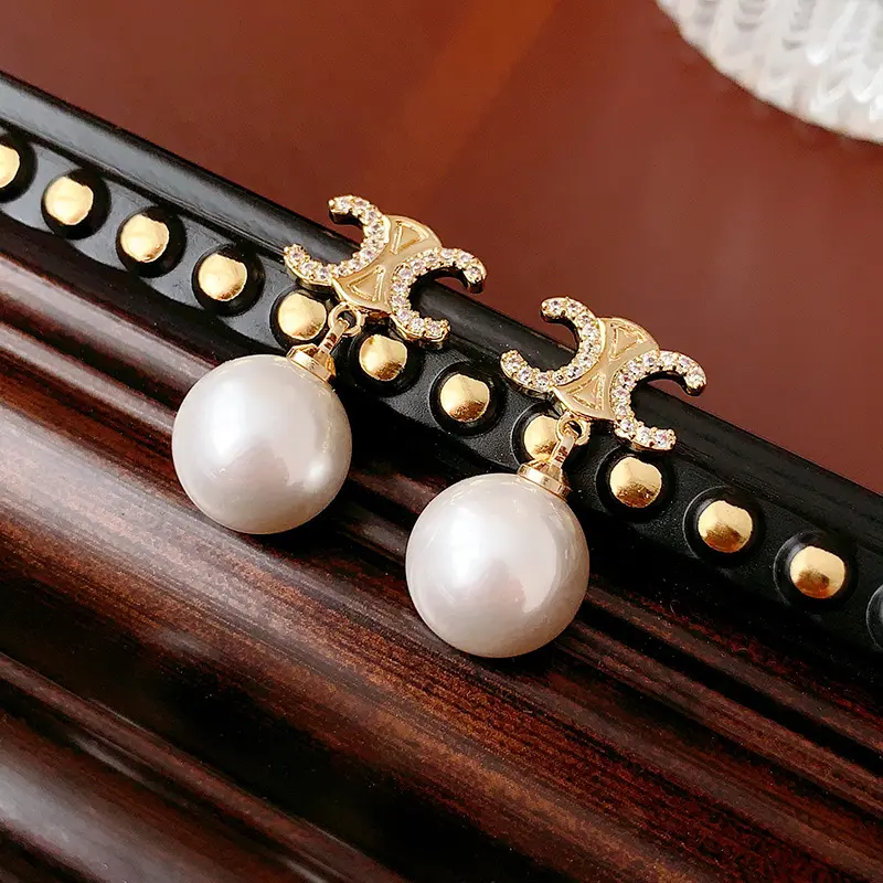 New Fashion Trendy S925 argento ago doppio orecchini di perle a forma di C orecchini da donna orecchini di gioielli placcati in oro reale di lusso leggero