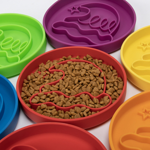 New Giáng Sinh Bộ Sưu Tập Dễ Thương Con Chó Silicone Chậm Trung Chuyển Sinh Thái Thân Thiện Với Môi Tulip Hoa Pet Lick Mat Chống-Trượt Dưới Pet Bát Ăn - Product Image 3