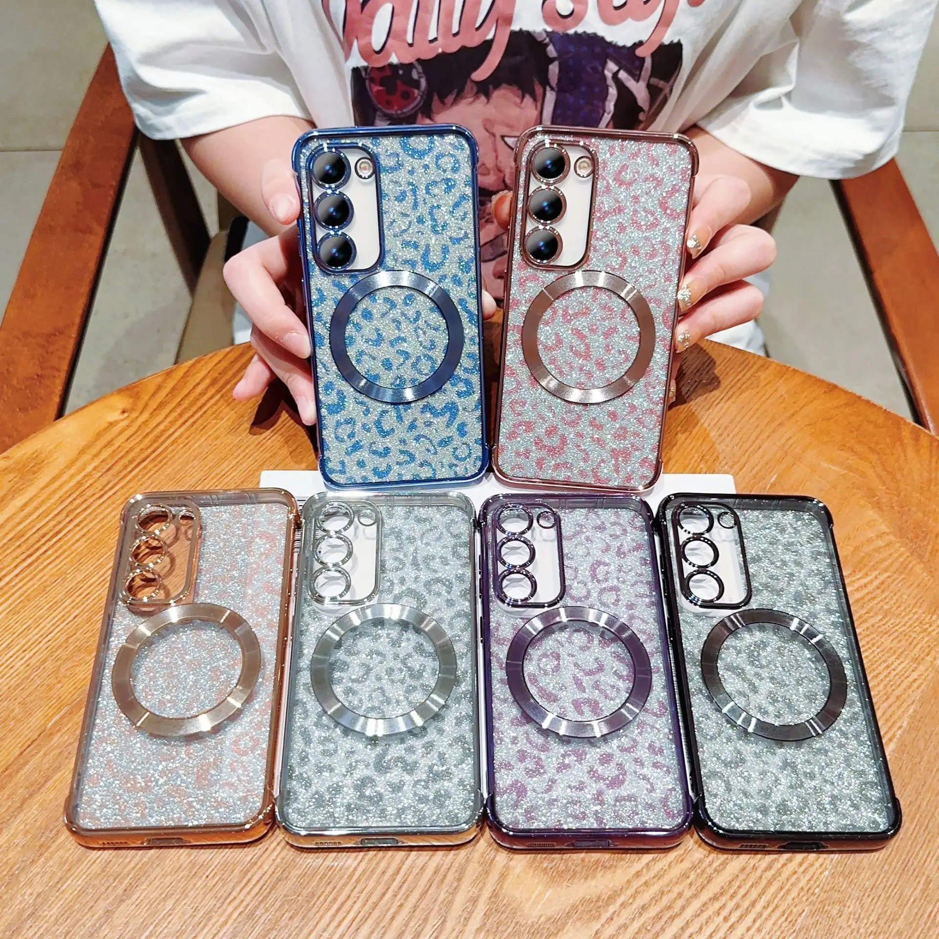 Adecuado para Samsung S23U funda de teléfono con purpurina con estampado de leopardo TPU funda de teléfono transparente