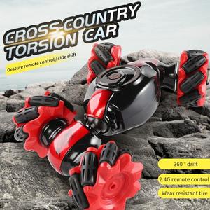 2,4G C двойным контролем 4wd преобразования Twist Stunt АВТОМОБИЛЬ на дистанционном управлении ручные часы дистанционное управление р/у игрушечный автомобиль - Product Image 2