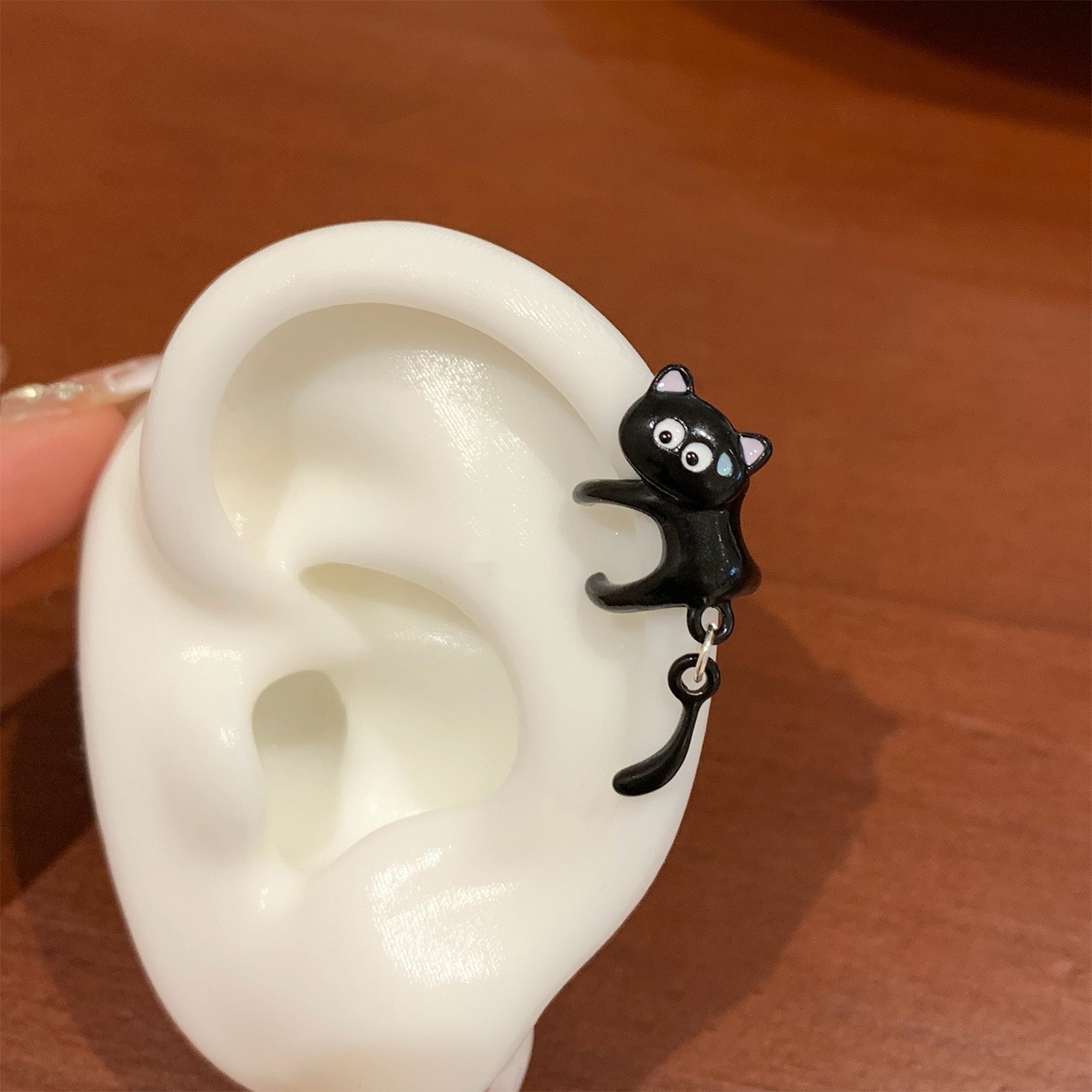 Clip para hueso de oreja de gato negro MMW6 "individual"