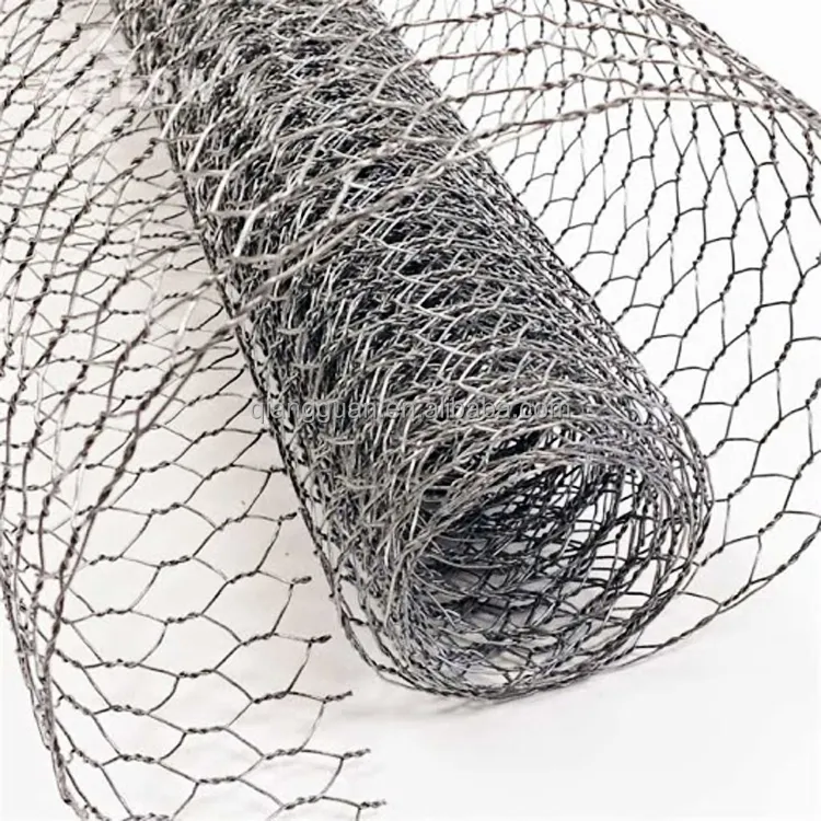 Malla galvanizada de alambre de hierro hexagonal para aves de corral recubierta de PVC