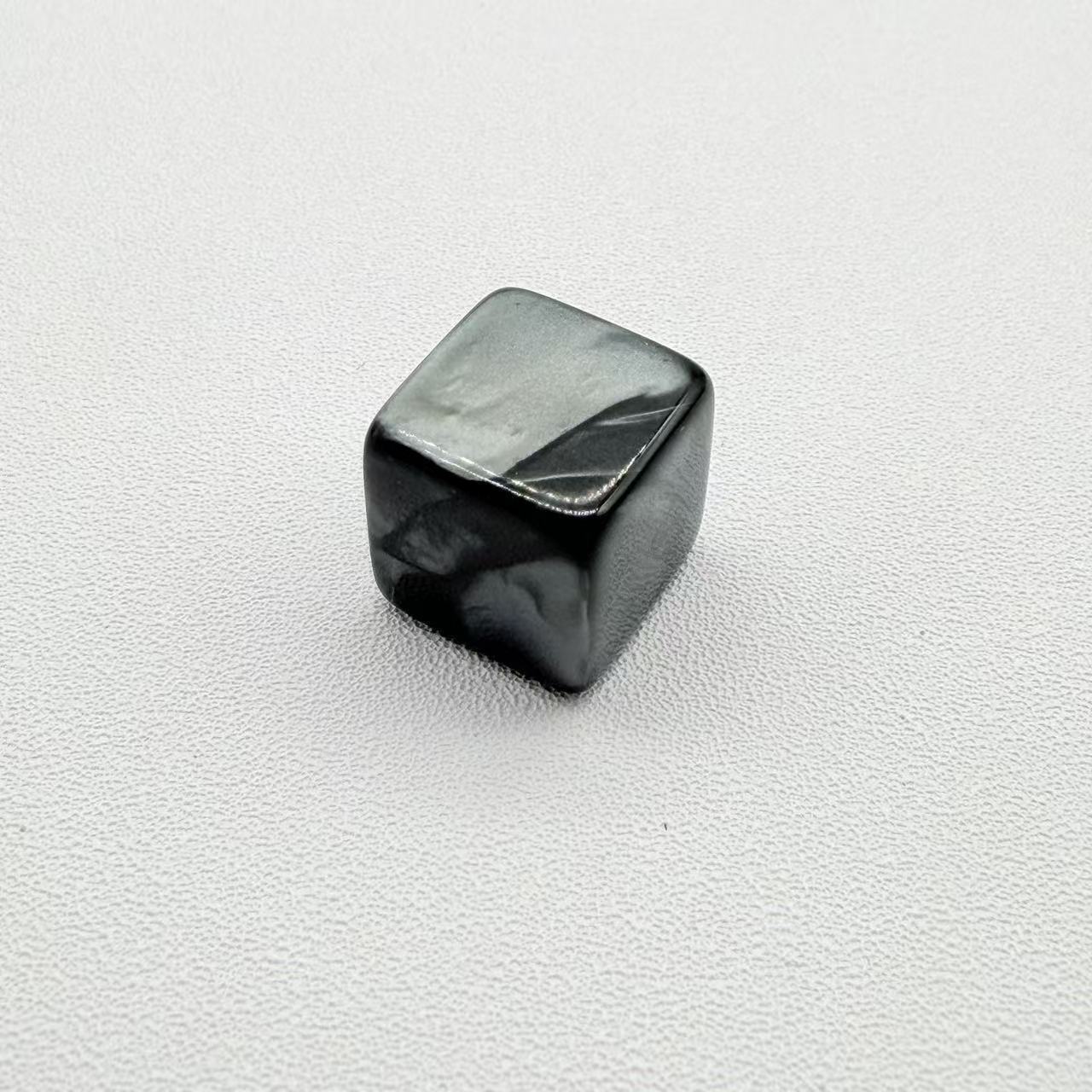 motif de perles colorées noir
