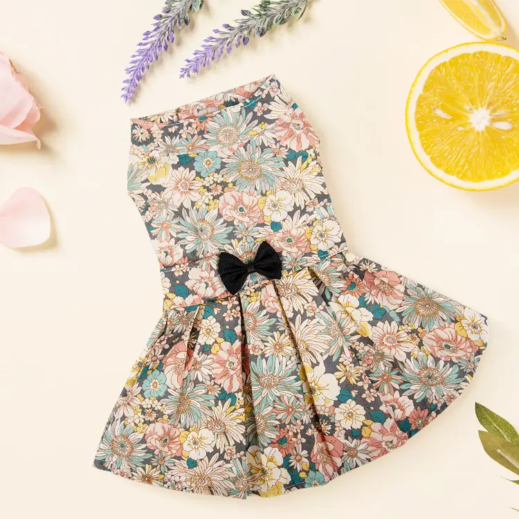 カスタムデザインファッションフラワーパターン子犬スカート犬ドレス夏のペット服