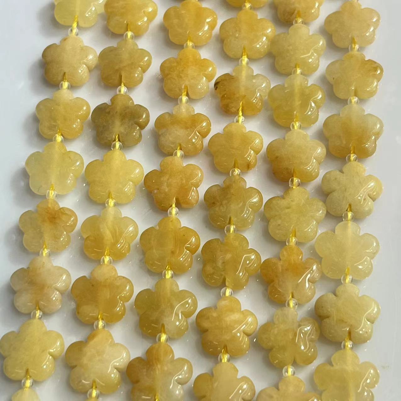 Jade amarillo