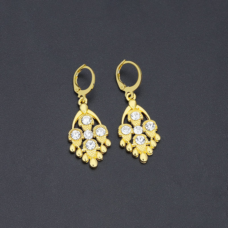 Huggie earrings 12