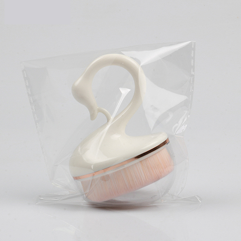 White Swan Foundation Brush (opp bag)