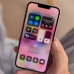 Unlocked 13th Generation Used <strong>Apple</strong> Phone with 5G Cellular 128GB Storage Smart Features-US Version - Product Image 2