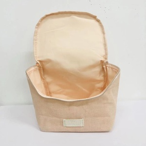 <span class=keywords><strong>2025</strong></span>年ラガー容量トイレタリーバッグ耐久性のある柔らかい化粧品バッグ旅行用小さなポーチをカスタマイズ