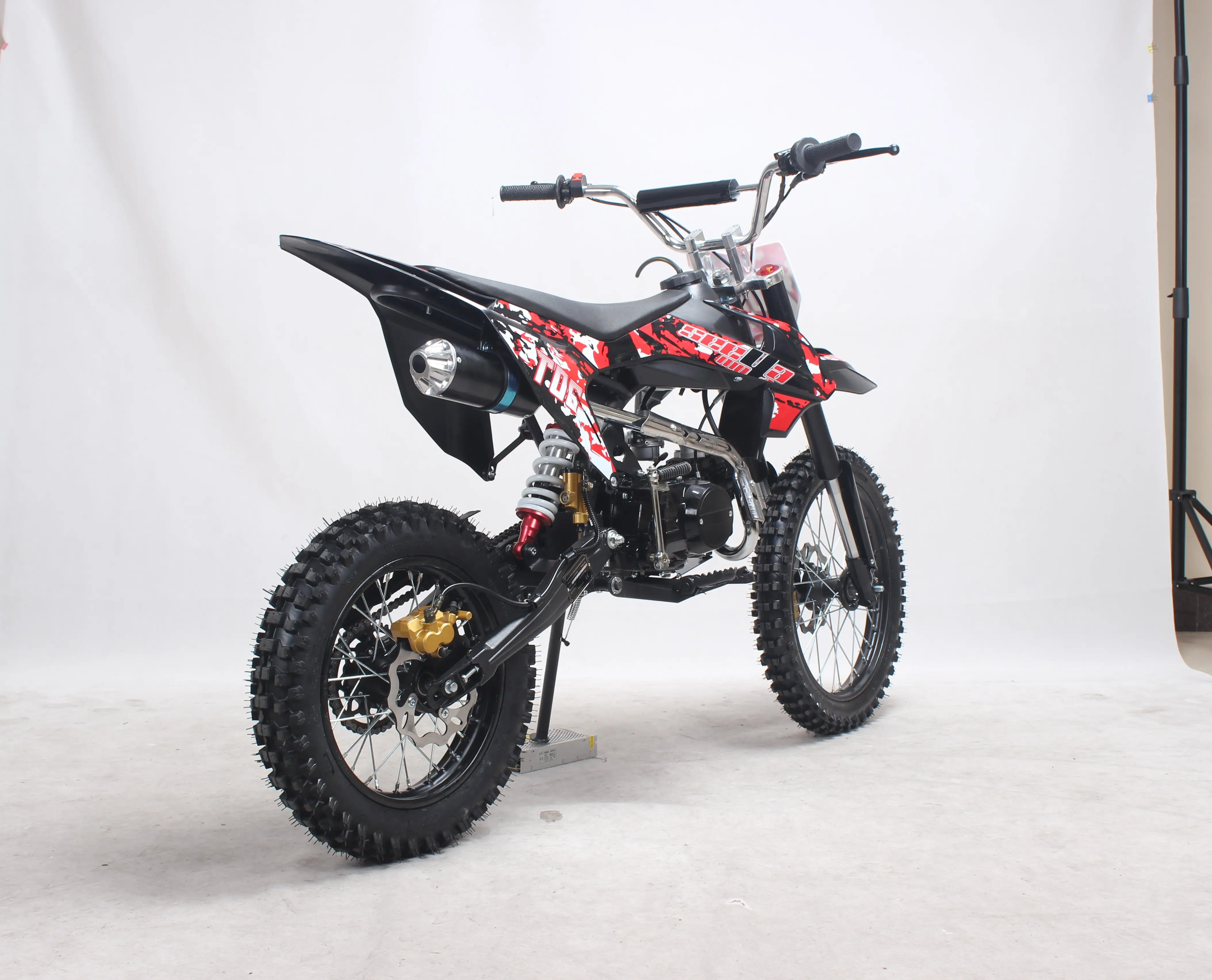 Grote Wiel 105CC 125CC 2 Takt Volwassen Pocket Dirt Bike Racing Pit Bike Motorfiets Ce-certificering Gekleurde Dirt Bike Voor koop