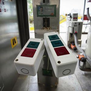 BT-2 on off Push Button Control <strong>Switch</strong> - Product Image 3
