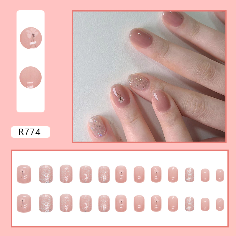 R774