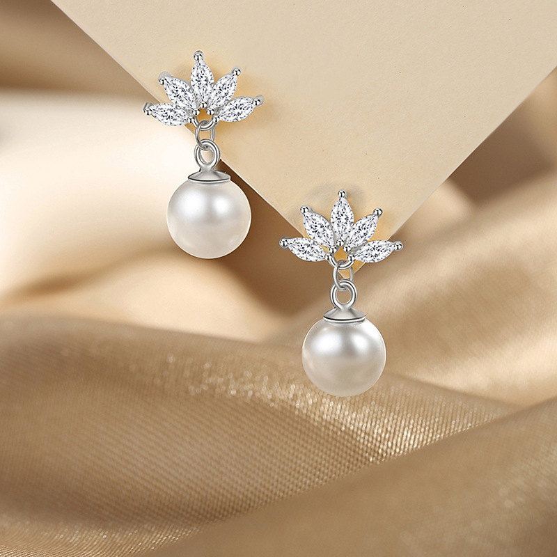 E3819 white gold