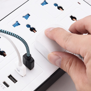 Güç şeridi 6 port soket 3 USB güç soketi ile 2M uzatma İngiltere tak soket