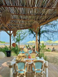 Kim Loại Hiện Đại Di Động Ngoài Trời Bàn Ăn Và Ghế Đặt Cho Pháp Cafe Phương Tây Nhà Hàng Trà Sữa Cửa Hàng Homestay Sử Dụng - Product Image 3