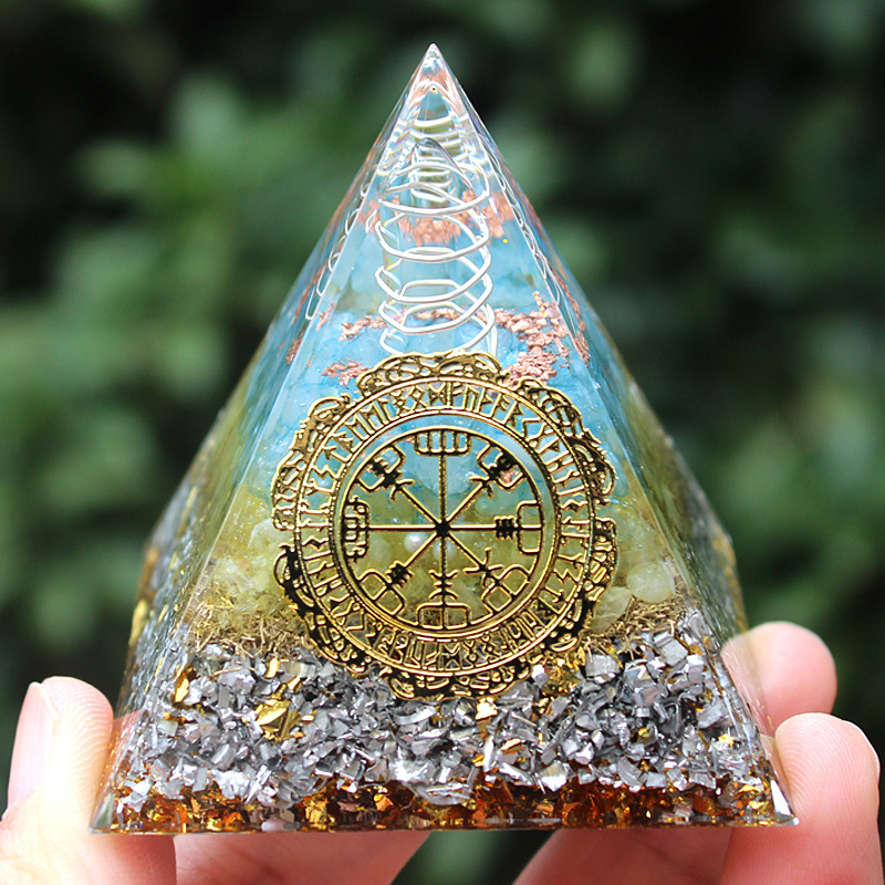 White crystal pillar style 02 (6 cm)