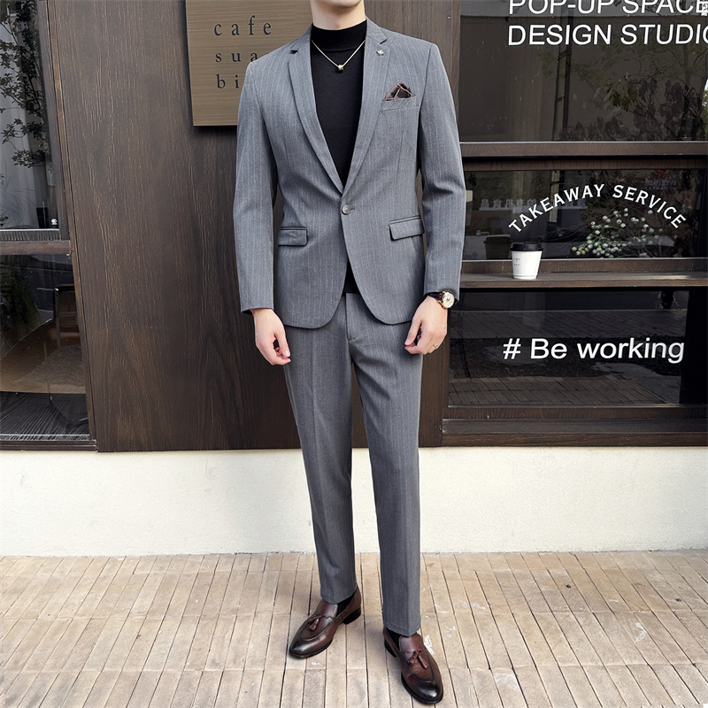 Gris brumeux (costume simple)