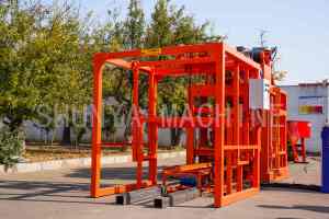 Intelligente sistema di controllo intelligente blocco di cemento blocco macchine di stampaggio QTJ4-25 blocco e mattone che fa la macchina - Product Image 6