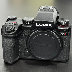 กล้องดิจิตอล CMOS ฟูลเฟรมรุ่น LUMIX ระดับไฮเอนด์ S5 Mark II 24.2MP ถูกใช้งาน - Product Image 1