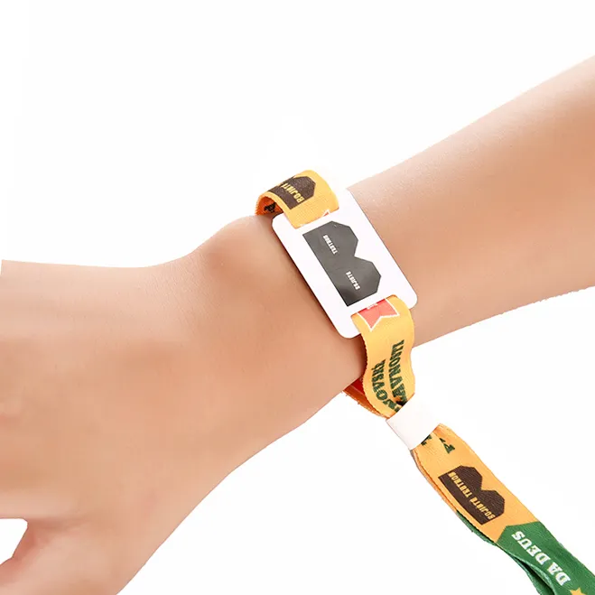 2024 Nieuwe Zelf Gedefinieerde Creatieve Ontwerp Rfid Stof Geweven Polyester Nfc Armband Polsband Met Aangepaste Logo