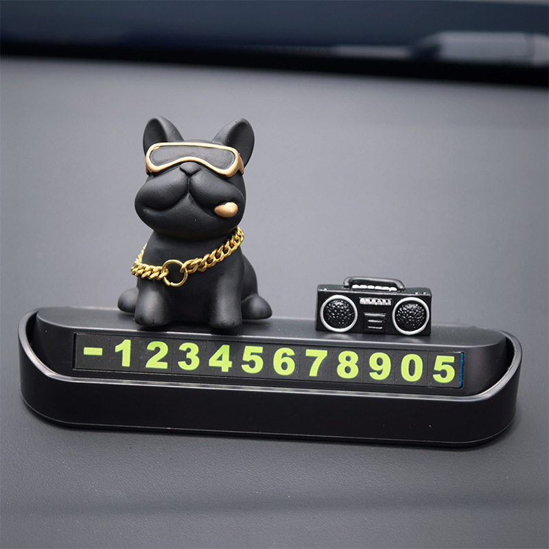Panneau de stationnement standard noir, motif bouledogue français noir.