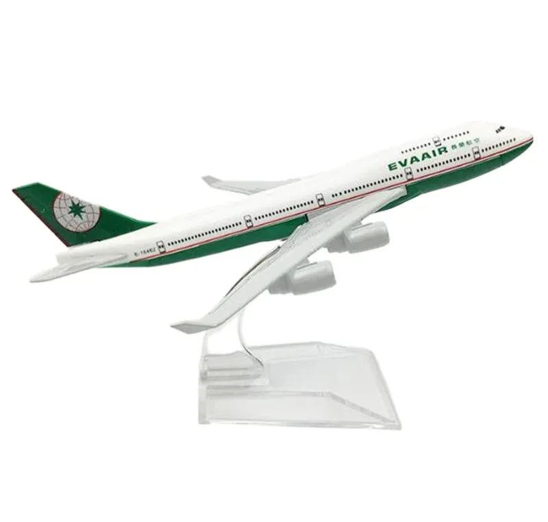 EVA AIR B747