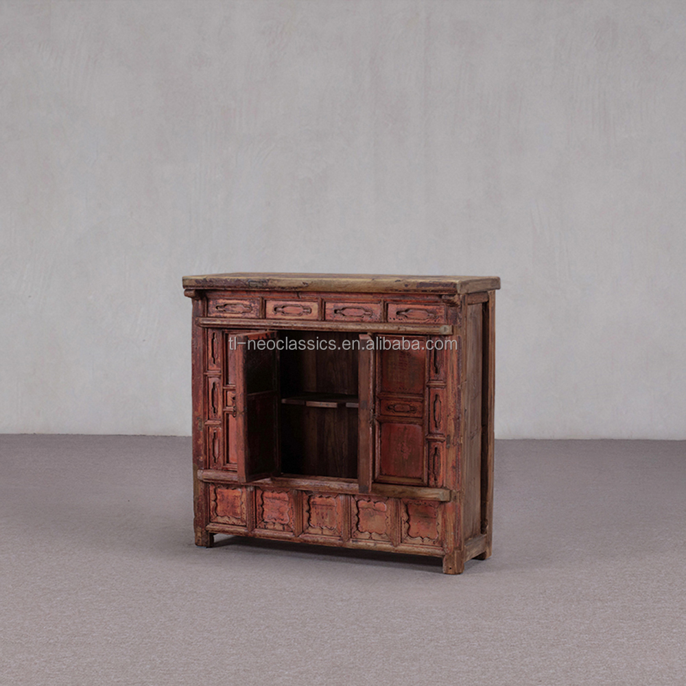 Weathered lacquer
