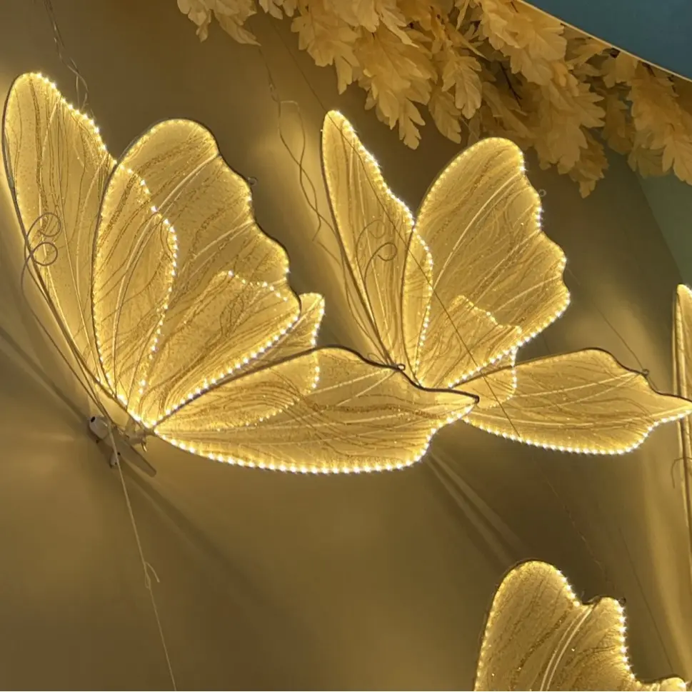 Venta caliente LED mariposas decoraciones iluminación LED luz pasarela camino plomo decoraciones para la decoración del banquete de boda