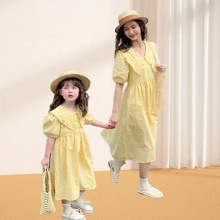 어머니와 딸의 새로운 노란색 목가적 스타일 부모-자식 드레스 짠 격자 무늬와 유행 인형 목 여자 드레스