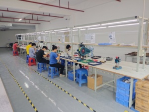 การเชื่อมต่อปลั๊ก FAKRA และ HSD ขั้วต่อ HSD A 4 พินมุมขวาผ่านแผง PCB รู - Product Image 4