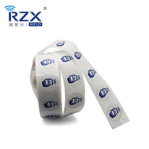 התאמה אישית nfc מדבקה nfc 13.56mhz ntag213 rfid צבע מדבקה עבור קישור שיתוף nfc מדבקה nfc