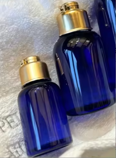 bleu cobalt avec capuchon rabattable