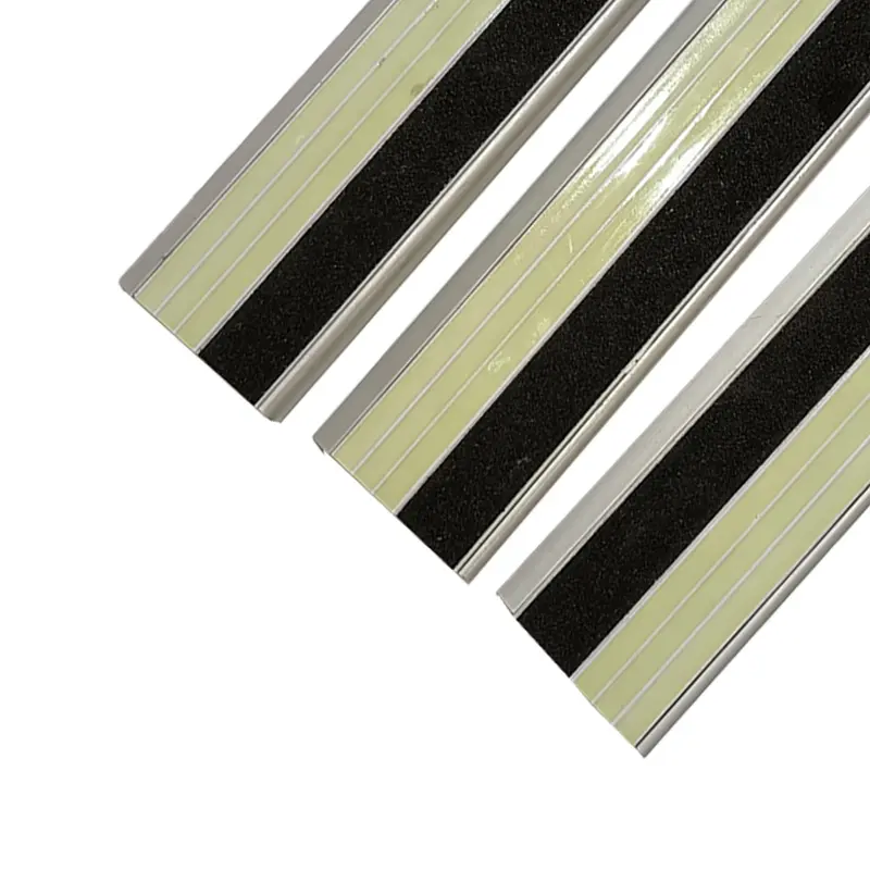 Vendita calda alluminio solido supporto per gradini personalizzazione striscia antiscivolo per scale luminose