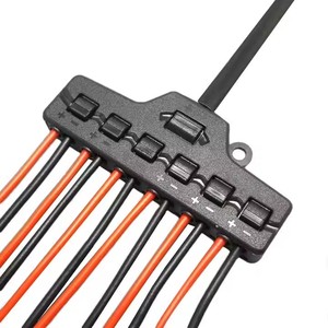Divisor de línea 1 en 6 salidas Prensa Parche autoblocante Fuente de luz Conector paralelo Terminal de conexión de línea - Product Image 4