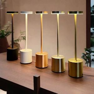 Lüks Modern <span class=keywords><strong>Led</strong></span> akülü şarj edilebilir <span class=keywords><strong>Led</strong></span> masa masa lambaları dokunmatik restoran masa masa lambası - Product Image 2