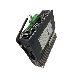 Новый оригинальный контроллер программирования Spot Plc сервоприводы rs3a05a0a0a0w00 сервопривод промышленного управления - Product Image 3