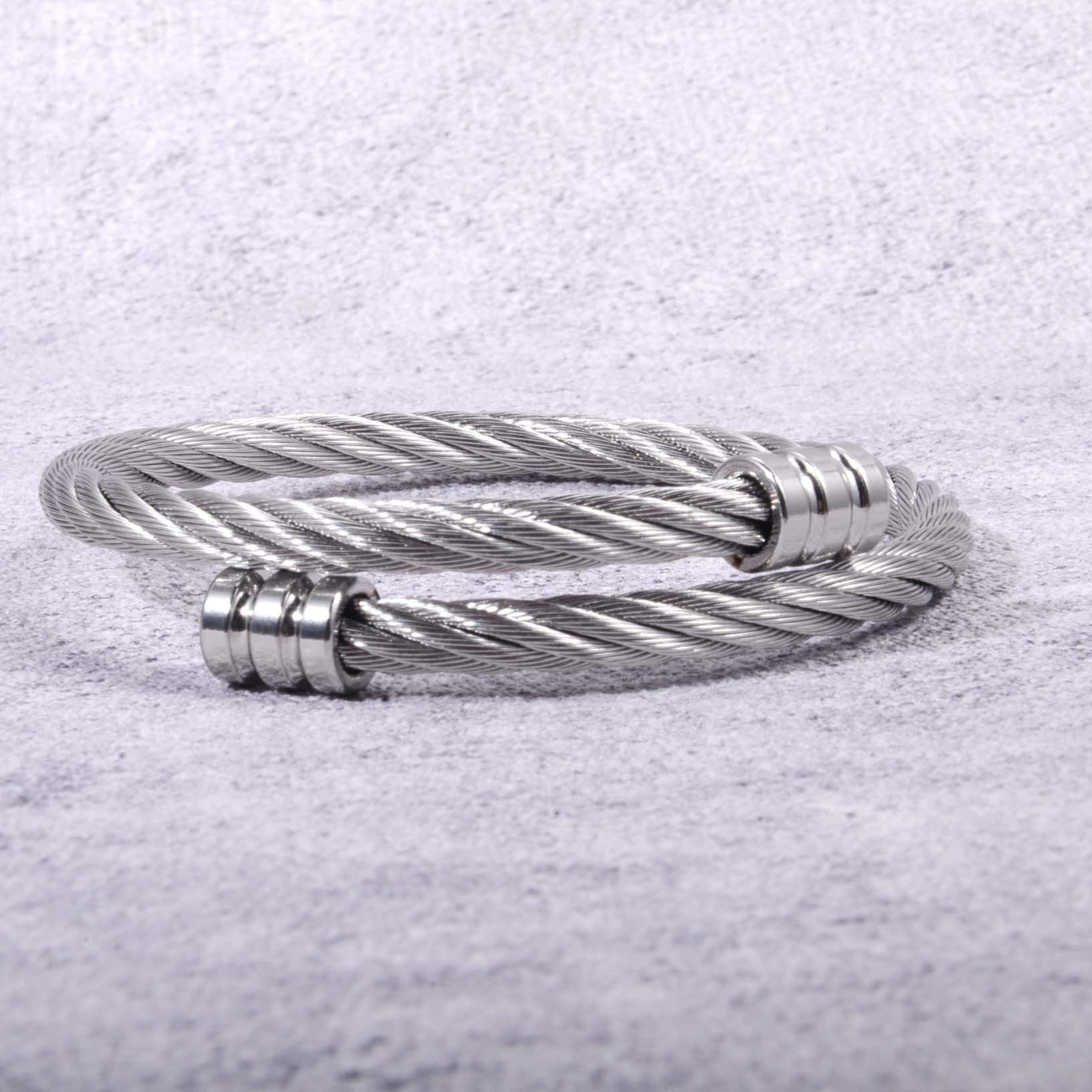 Steel-colored wire rope