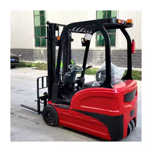 Carrello elevatore elettrico compatto a tre ruote,