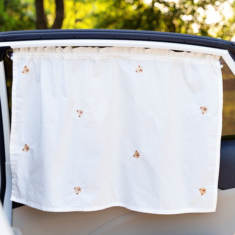 Rideau brodé motif oursons