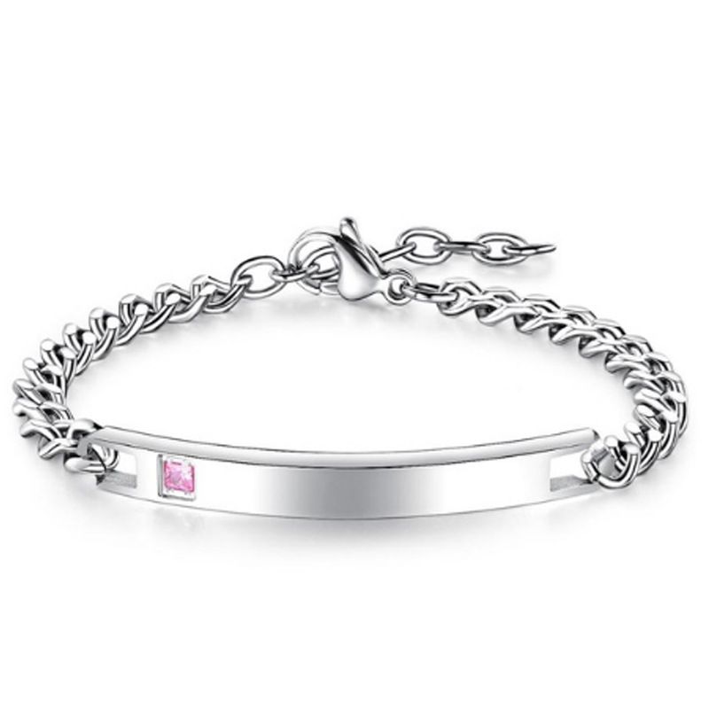 Cadena de Plata con Diamante Rosa (en blanco)