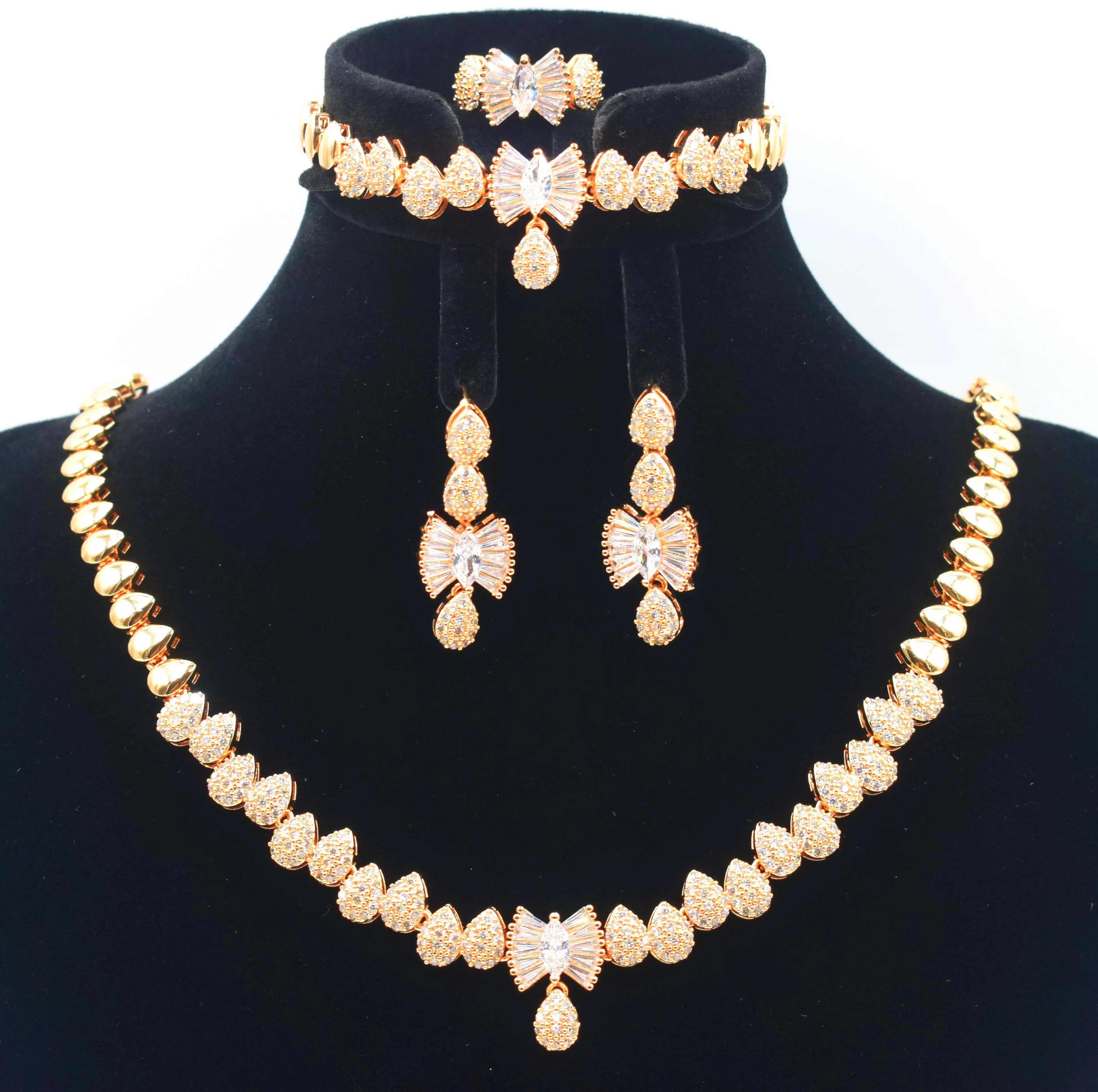 Set di gioielli in oro placcato oro 18k con zircone da sposa Set di gioielli da sposa per donna