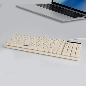 Teclado para juegos de ordenador de tamaño completo con pies de inclinación ajustables y teclas de sensación mecánica que revolucionan su experiencia de escritura - Product Image 4