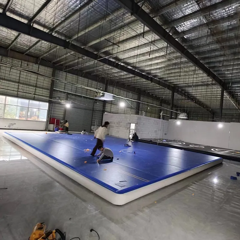 Irtrack factory-Pista de aire inflable, pista deportiva personalizada para fútbol interior, voleibol y dodgeball