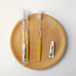 高品质定制软棕色刷毛塑料手柄一次性手动牙刷旅行家用箱包装 - Product Image 6
