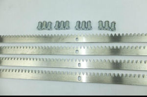 Riel de cremallera de engranaje de acero para Operador de abridor de puerta corredera 1m por pieza - Product Image 2