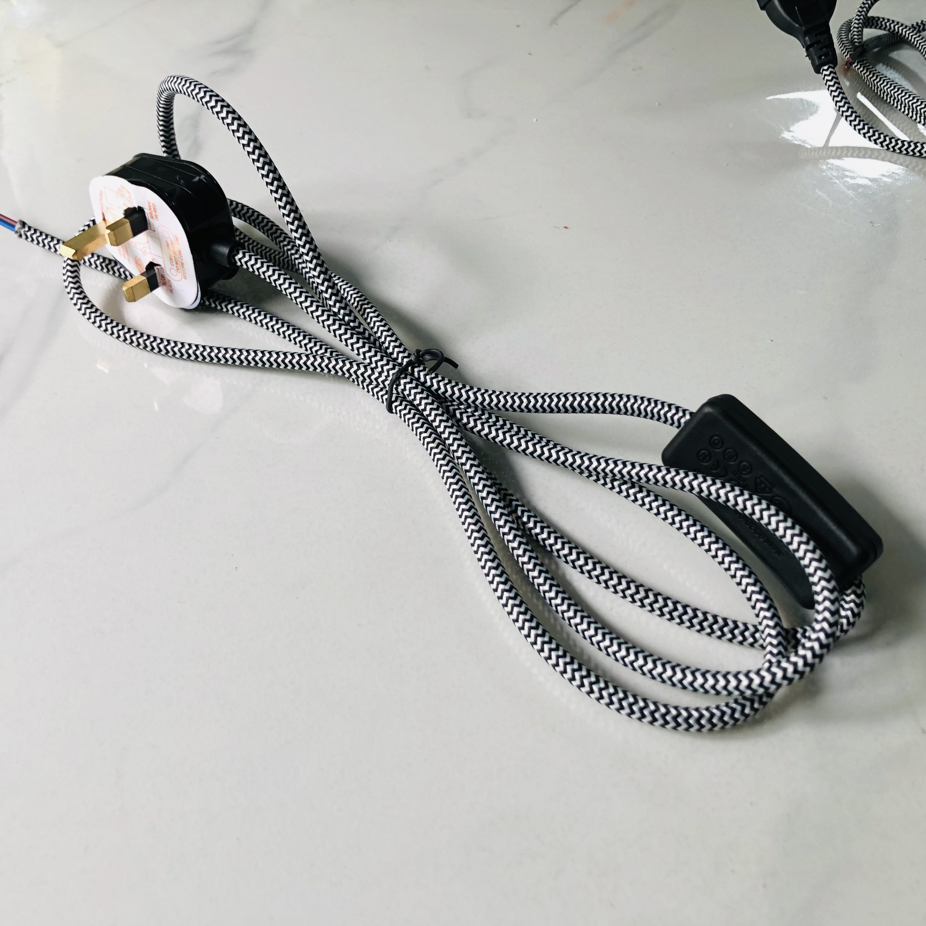 UK plug+online